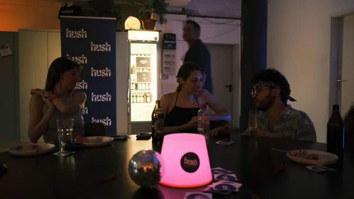 Artist Dinner #0, moment 1 of 7
